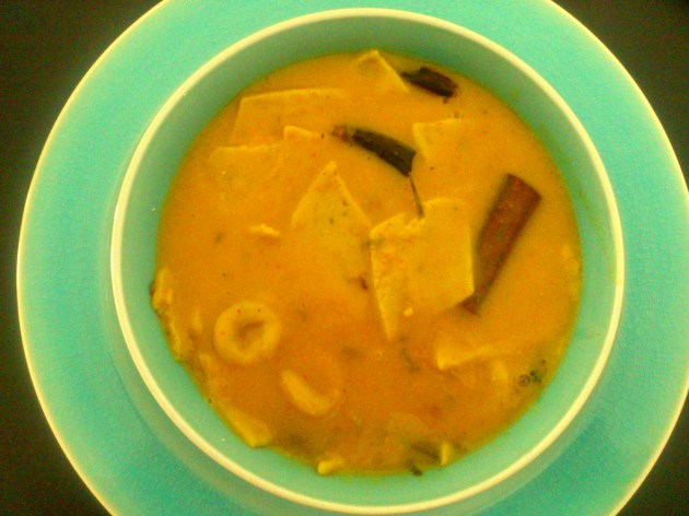 Dal Dhokli (Fresh whole Wheat Pasta in Lentils Gravy)