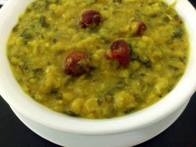 Palakoora Pappu (Spicy Yellow Lentils with Spinach)