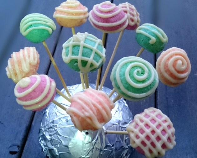 Cham Cham Pops (Indian Dessert Pops)